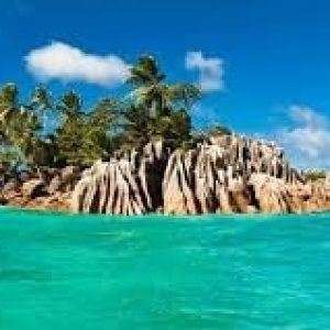 Praslin Island-min