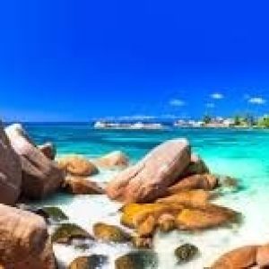 Praslin Island1-min